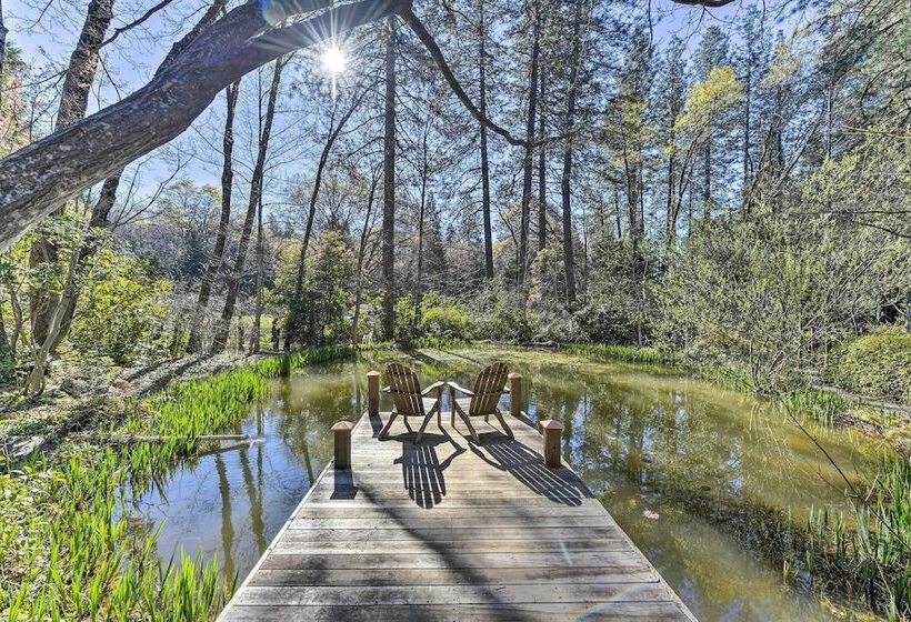 Peaceful Cottage W/ Grill & Yard In Grass Valley!