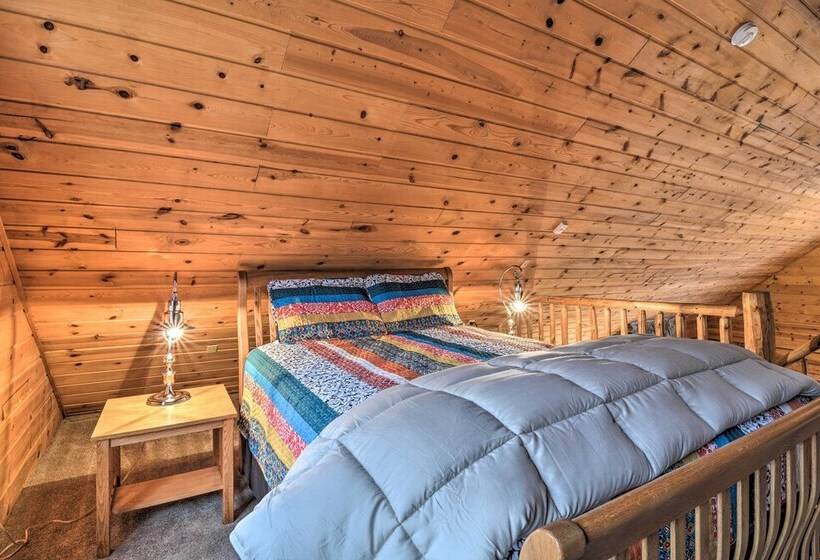 Secluded Gaylord Cabin W/ Deck, Fire Pit & Grill!