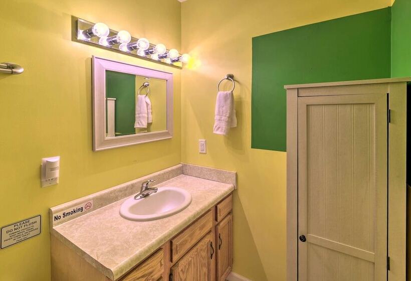 Ryman Riviera  Home W/ Fireplace: Steps To River