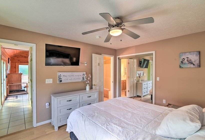 Ryman Riviera  Home W/ Fireplace: Steps To River