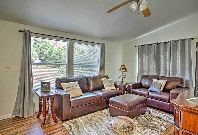 Sedona Home W/ View, Half Mi To Chimney Rock!