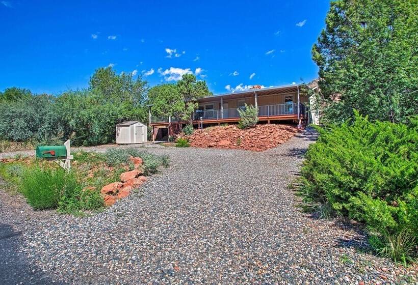 Sedona Home W/ View, Half Mi To Chimney Rock!