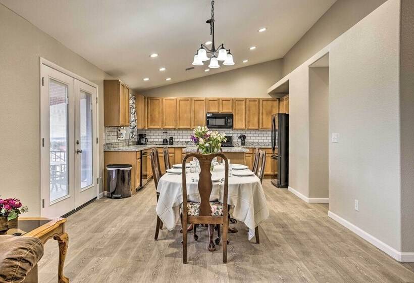 Quiet Show Low Home W/ White Mountain Lake Access!