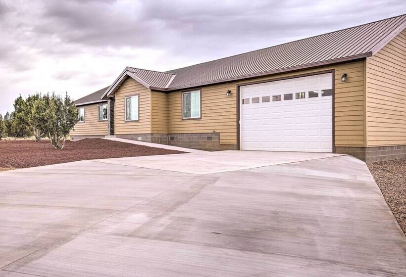 Quiet Show Low Home W/ White Mountain Lake Access!