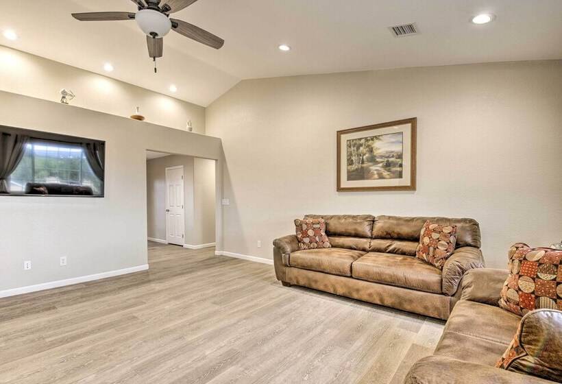 Quiet Show Low Home W/ White Mountain Lake Access!