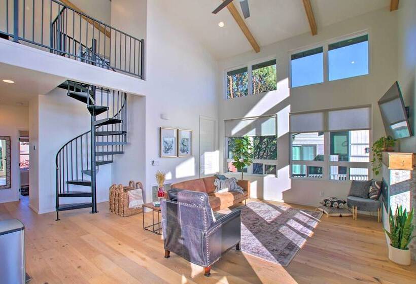 Views & Hot Tub:  Pineberry Modern  Luxury Home