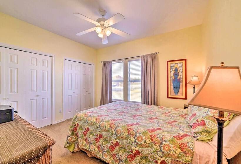 Snowbird Getaway: Waterfront Home, 1 Mi To Beach