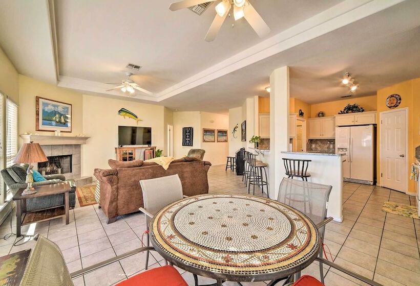 Snowbird Getaway: Waterfront Home, 1 Mi To Beach