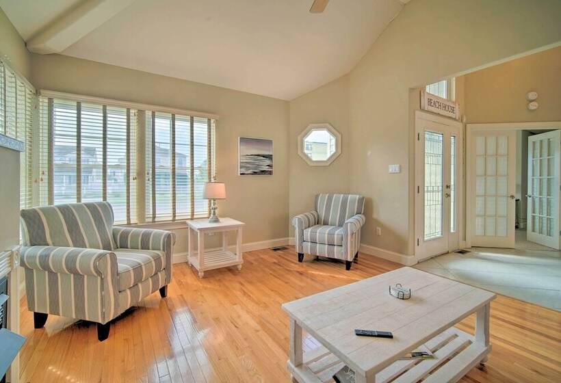 Spacious Brigantine Home ~ 1 Block To Beach!