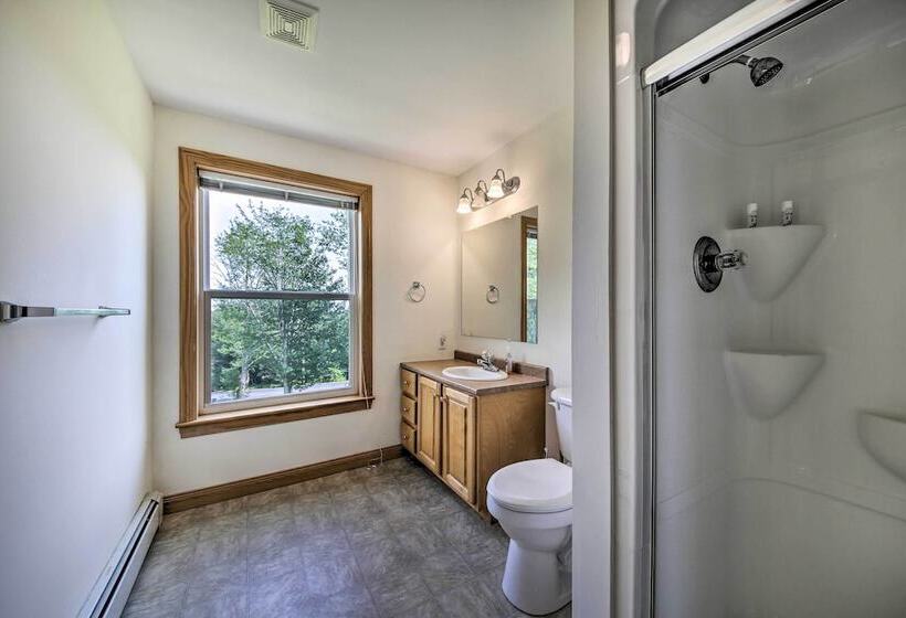 Spacious Bristol House W/ Deck & Harbor Views!