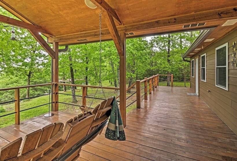 Spacious & Elegant Mountain View Cabin W/ Deck!