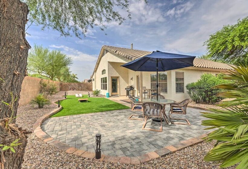 Centrally Located Gilbert Home: Patio & Grill!