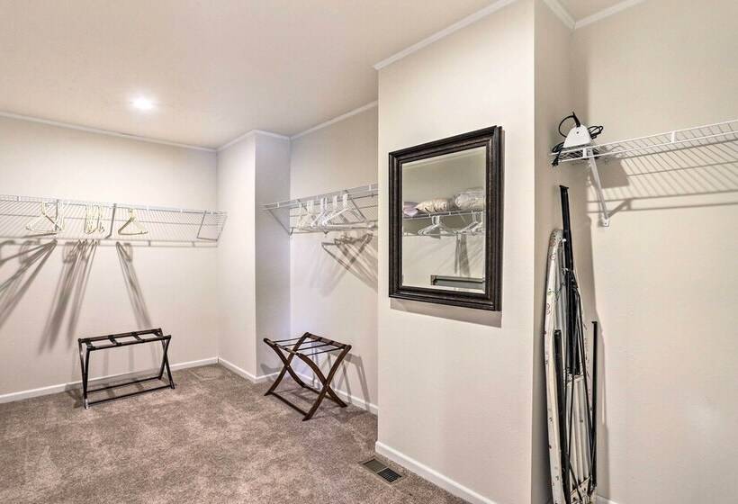 Spacious Hermosa House W/ Black Hills View