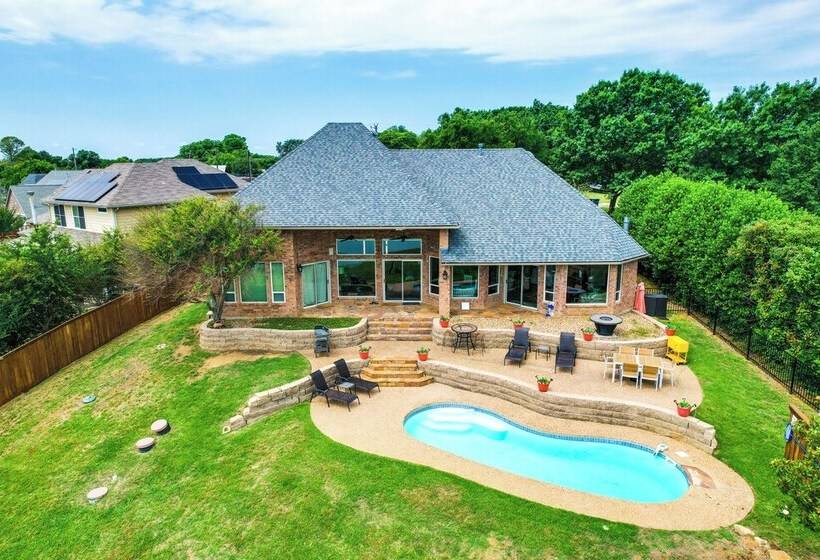 Lakefront Little Elm Home W/ Private Pool!