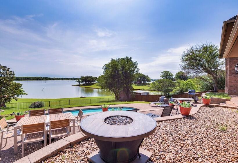 Lakefront Little Elm Home W/ Private Pool!