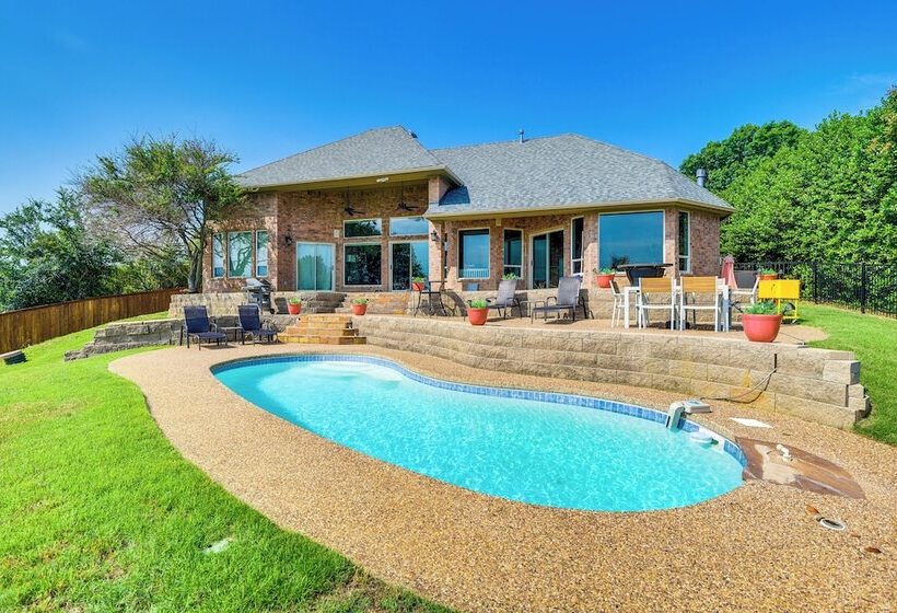 Lakefront Little Elm Home W/ Private Pool!