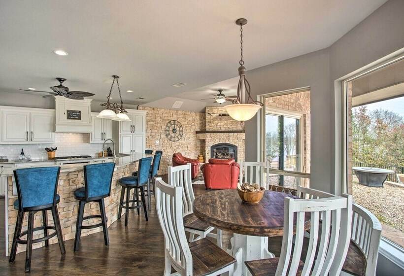 Lakefront Little Elm Home W/ Private Pool!