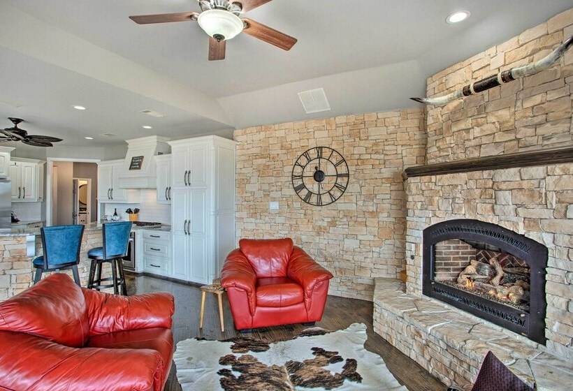 Lakefront Little Elm Home W/ Private Pool!