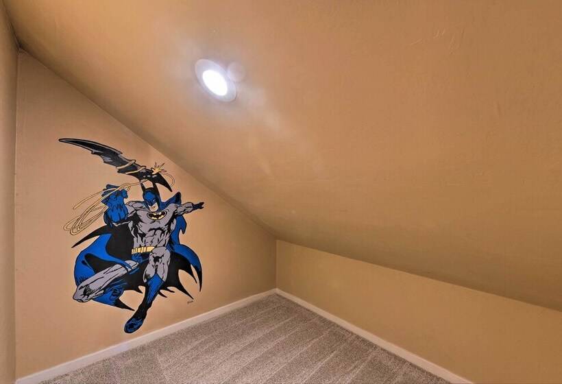 Spacious Pinetop Country Club Cabin W/ Deck!