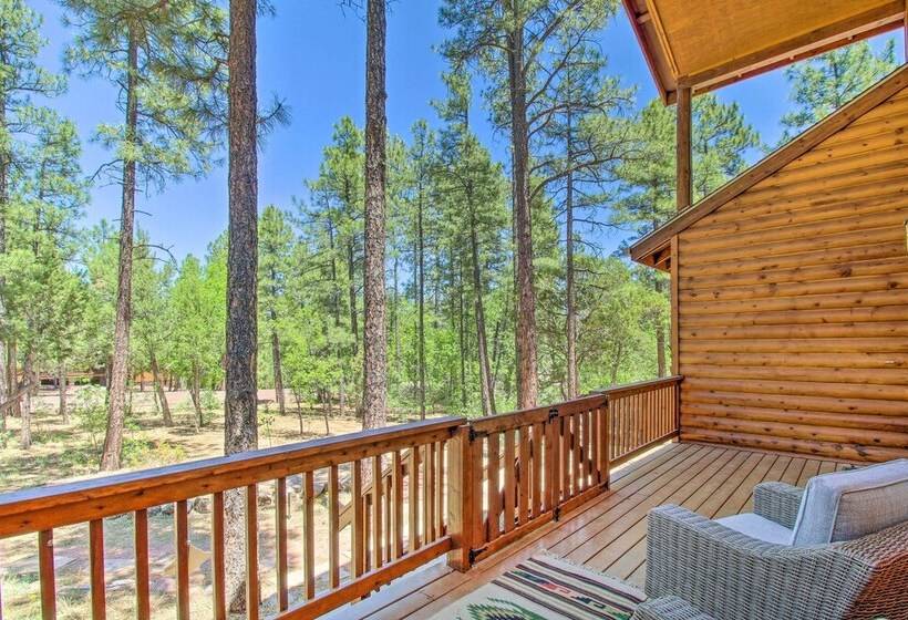 Deck, Grill & Fire Pit: Spacious Show Low Hideaway