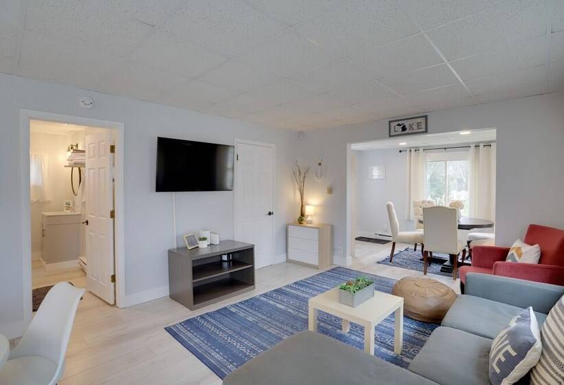 Spacious South Haven Retreat Near Lake Michigan