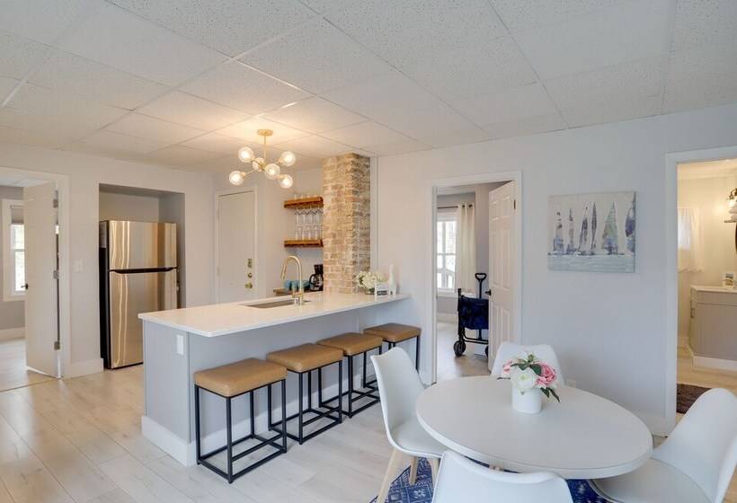 Spacious South Haven Retreat Near Lake Michigan