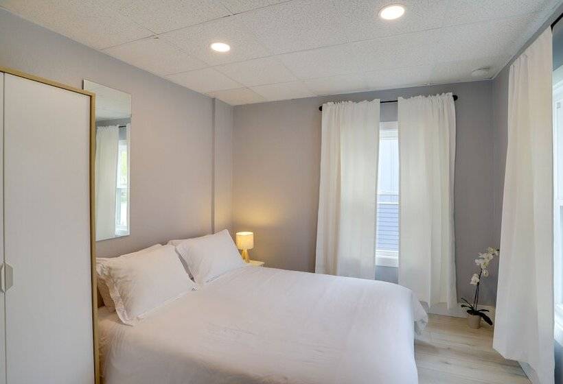 Spacious South Haven Retreat Near Lake Michigan