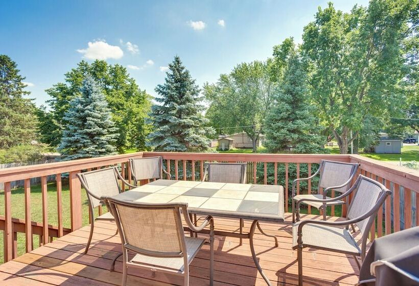 Sporty Blaine Home W/ Games ~ 2 Mi To Super Rink!