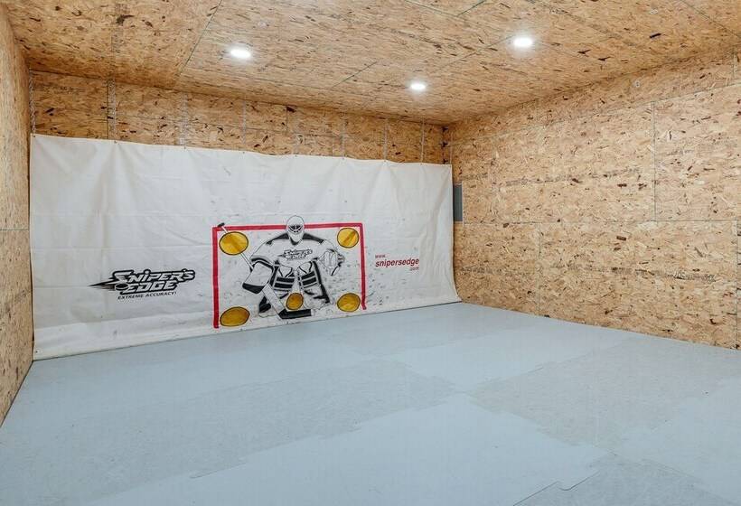 Sporty Blaine Home W/ Games ~ 2 Mi To Super Rink!