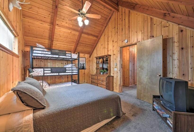 Star Valley Ranch Cabin Getaway: Hot Tub!