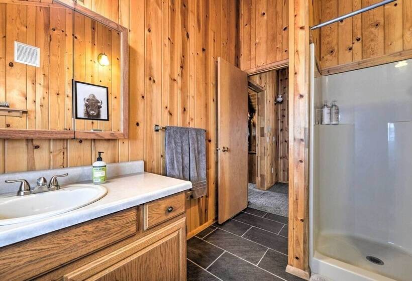Star Valley Ranch Cabin Getaway: Hot Tub!