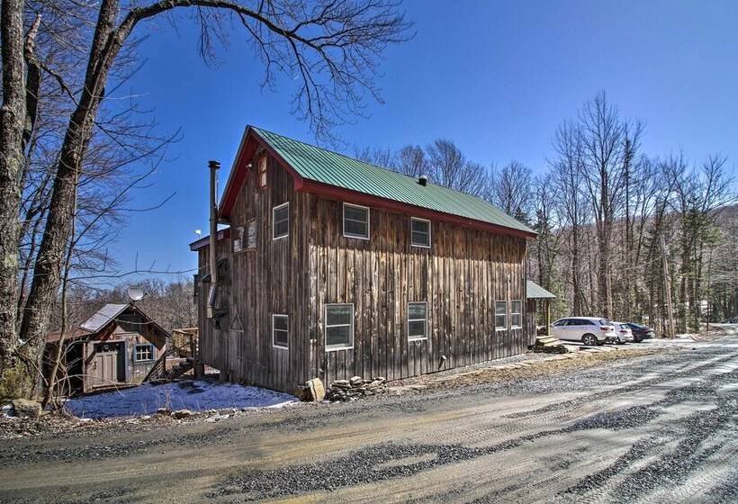 Storybook Stratton House: 3 Mi To Mount Snow!