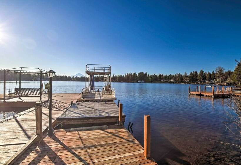 Stunning Kent Lake House W/ Private Dock!