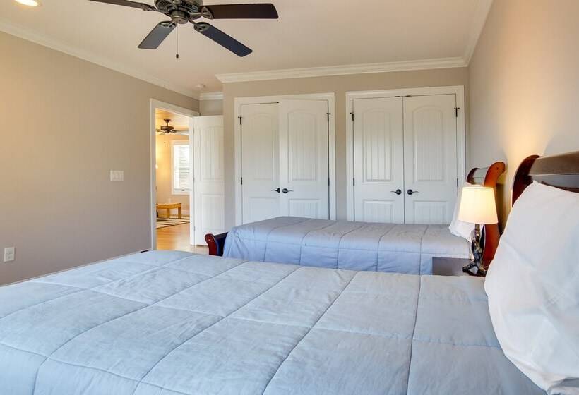 Stunning Nebo Lake House W/ Deck & Views!