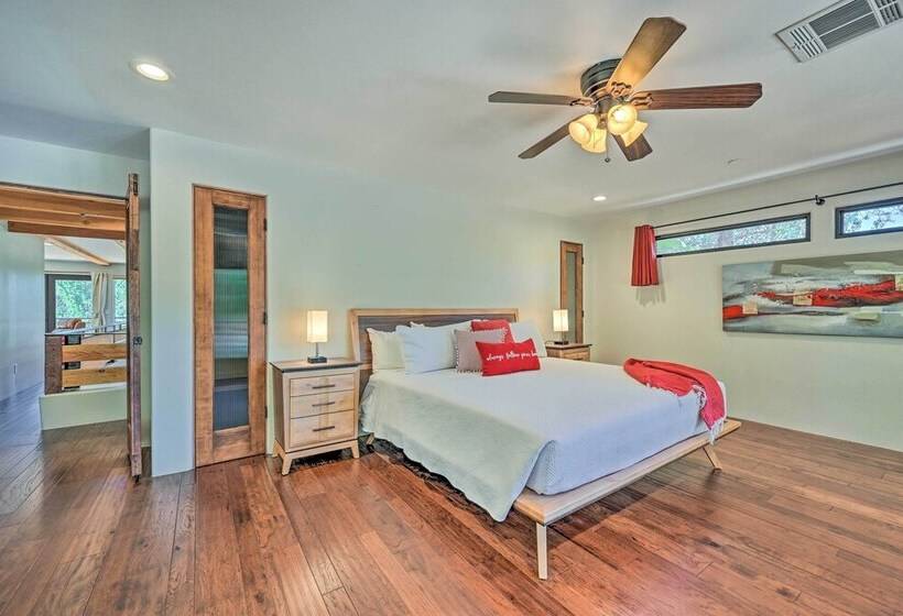 Stunning Sedona Home W/ Red Rock Views & Fire Pit!