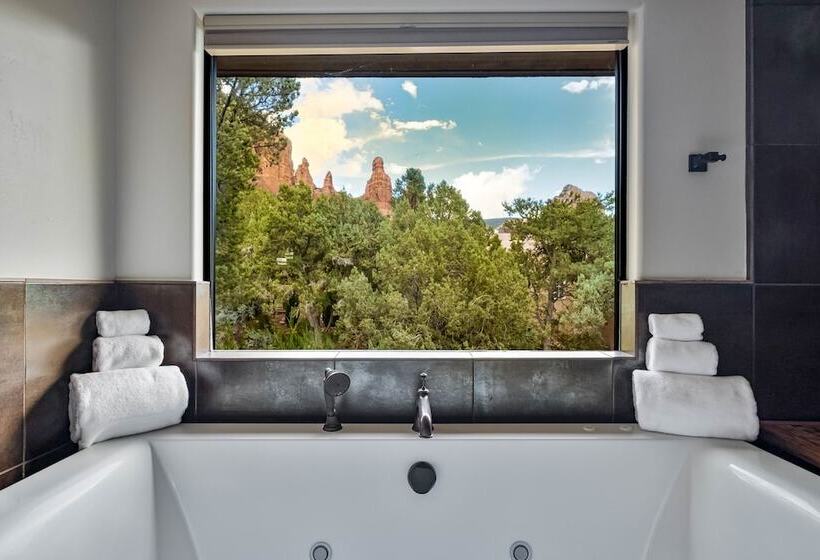 Stunning Sedona Home W/ Red Rock Views & Fire Pit!