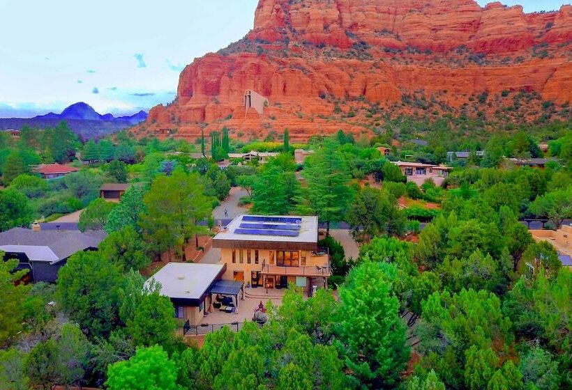 Stunning Sedona Home W/ Red Rock Views & Fire Pit!