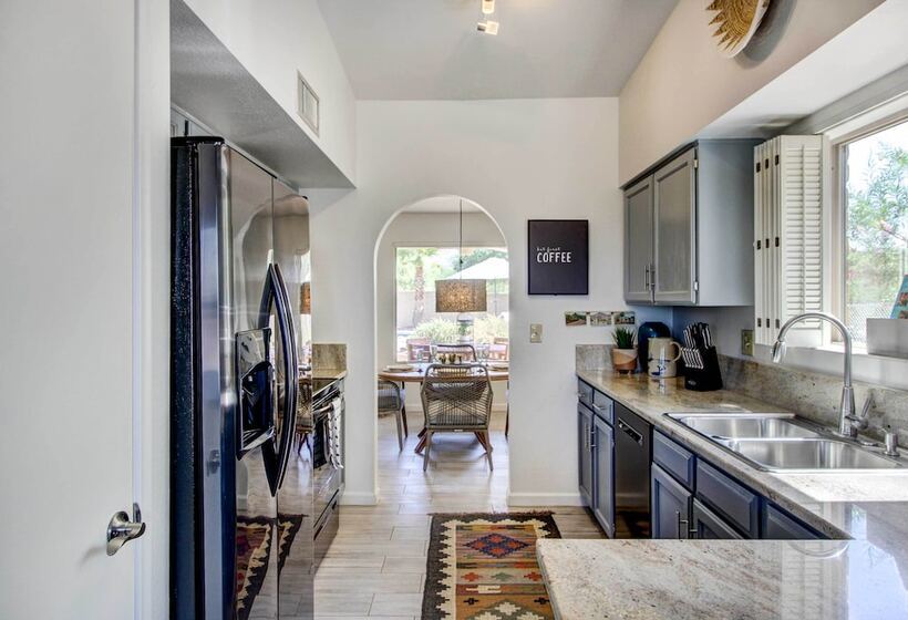 Stylish Tucson Home W/ Patio & Private Pool!