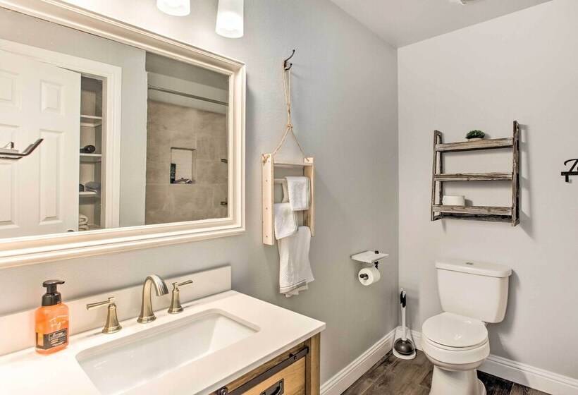 ~ 3 Mi To Dtwn Mckinney: Suburban Texas Retreat