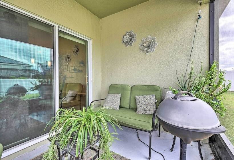 Sun City Center Home: 20 Mi To Downtown Tampa