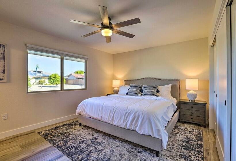 Sun City West Vacation Home W/ Putting Green!