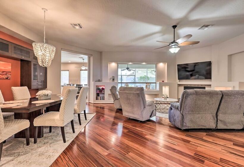 Sun Drenched Home W/ Private Pool In Goodyear