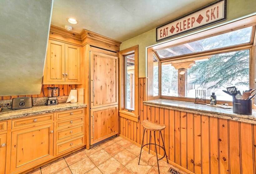 Sun Valley Family House W/ Fire Pit & Grill!