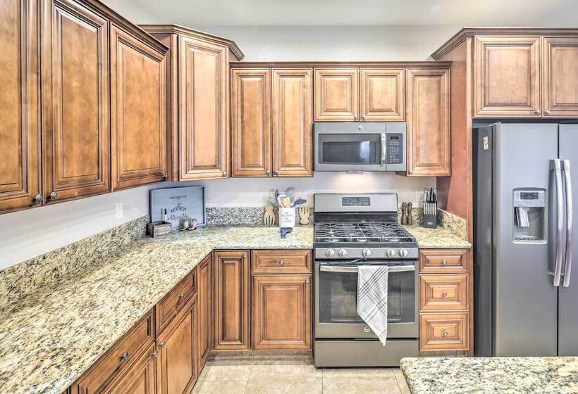 Sunny Bullhead City Gem: Off Roading Trails!