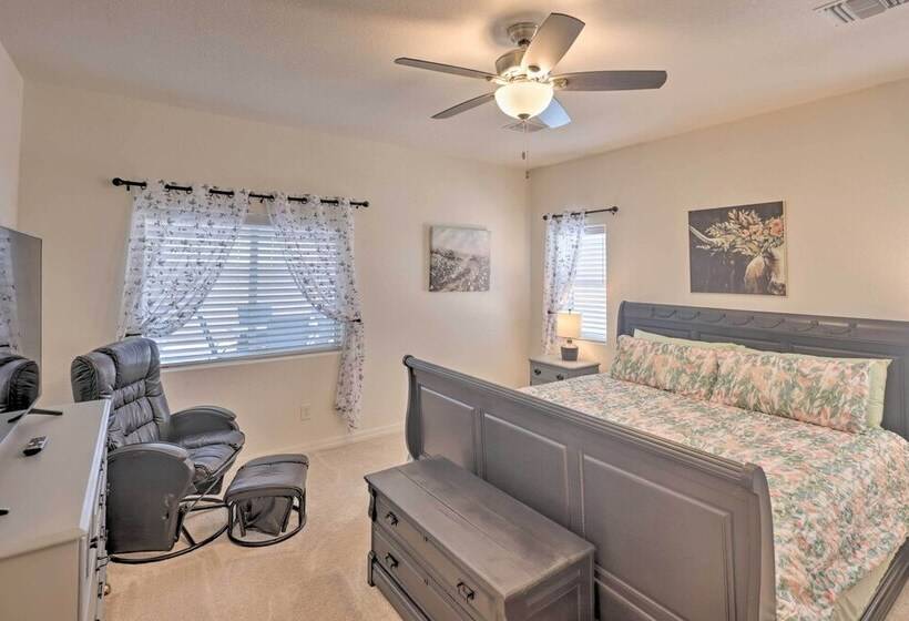 Sunny Bullhead City Home W/ Patio & Mnt View!