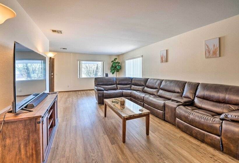 Bullhead City Home < 1/2 Mi To River & Boat Launch