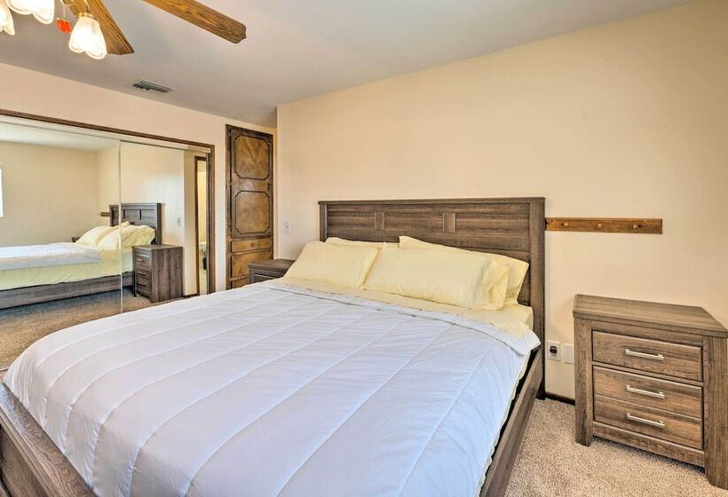 Bullhead City Home < 1/2 Mi To River & Boat Launch