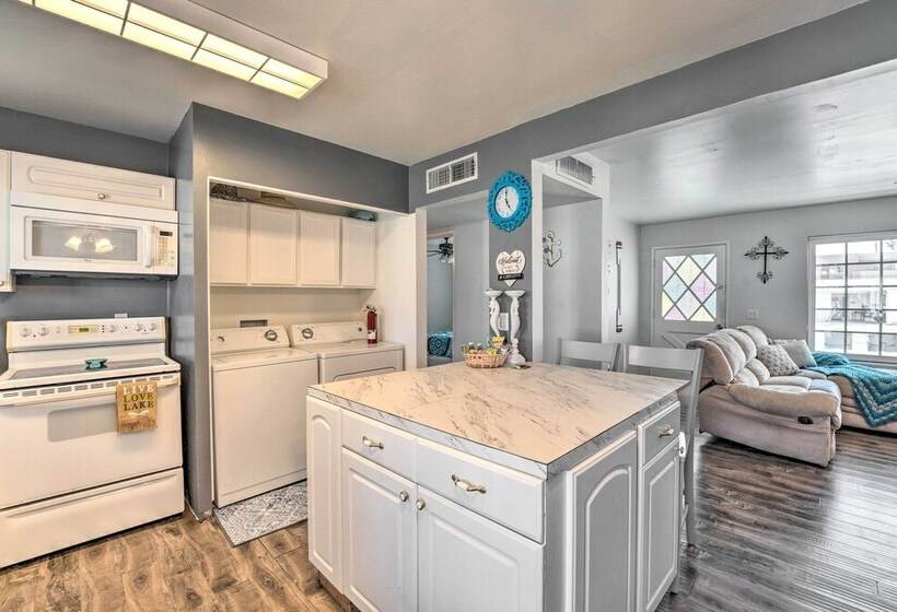 Sunny Lake Havasu City Home In Great Location