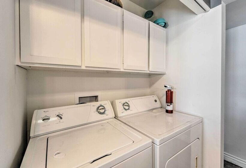 Sunny Lake Havasu City Home In Great Location