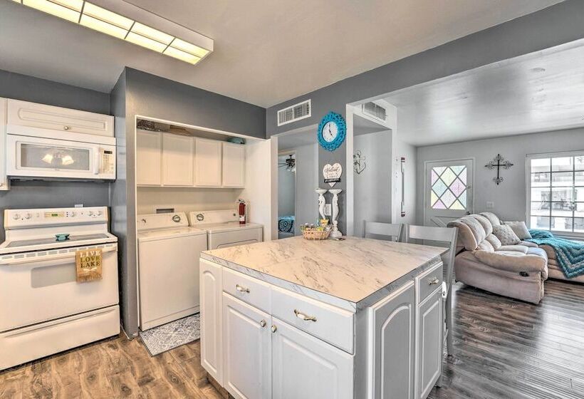 Sunny Lake Havasu City Home In Great Location